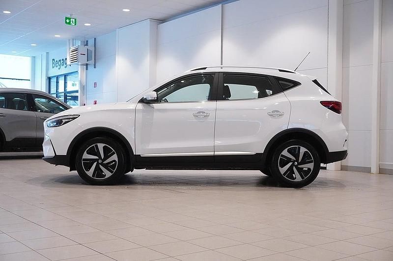 Begagnad MG ZS Comfort 130 kW (177 HK) 2022 Vit SUV