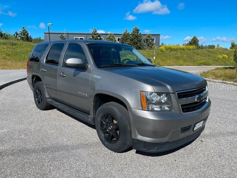 Grå Begagnad 2008 Chevrolet Tahoe SUV | 179 000 kr - Bild 1/4