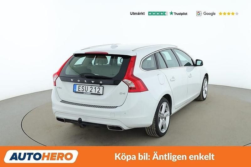 Begagnad Volvo V60 Summum 192 HK (141 kW) 2016 Vit Kombi