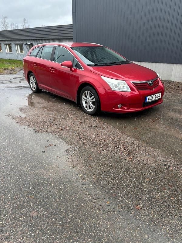 Begagnad 2009 Toyota Avensis Multidrive S Kombi | 38 000 kr (Bra pris) - Bild 1/1