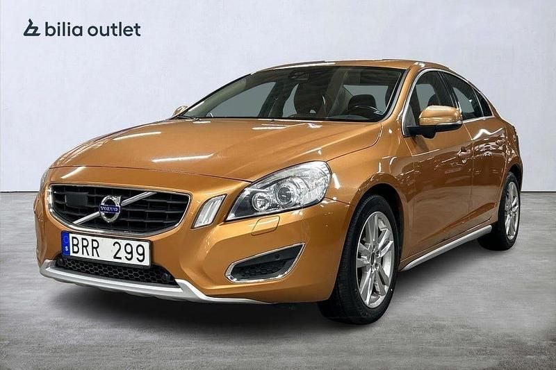 Brun Begagnad 2010 Volvo S60 Summum Sedan | 114 900 kr (Bra pris) - Bild 1/3