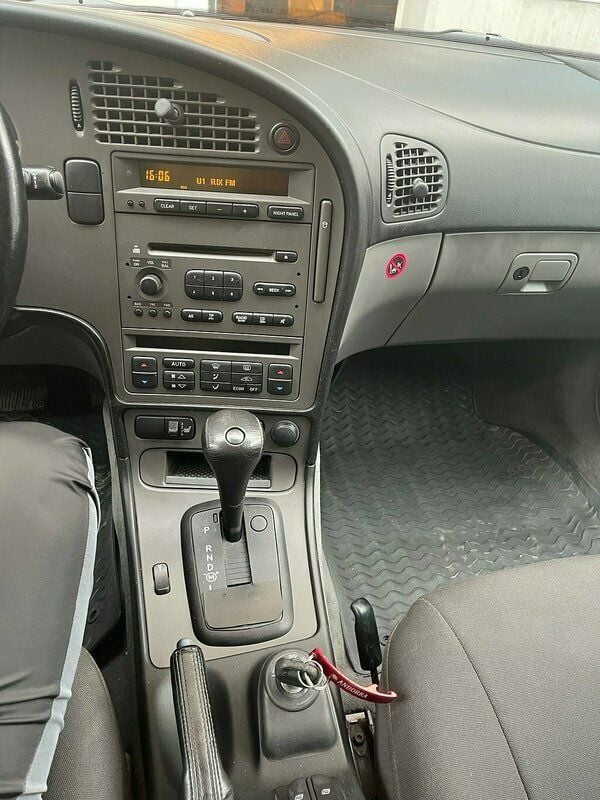 Begagnad Saab 9-5 Linear 150 HK (110 kW) 2005 Grön (silver) Kombi