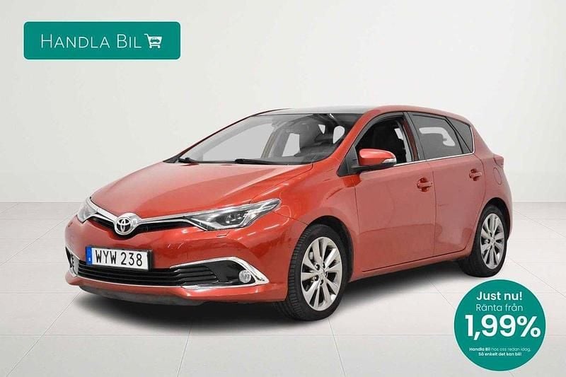Mörkröd Begagnad 2016 Toyota Auris Executive Halvkombi | 139 900 kr (Lite dyr) - Bild 1/3