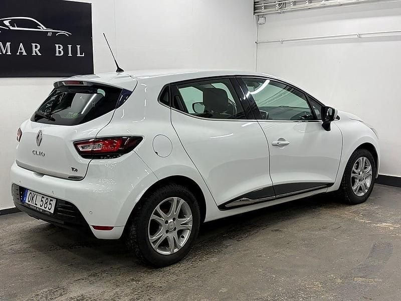 Begagnad Renault Clio IV 90 HK (66 kW) 2016 Vit Halvkombi