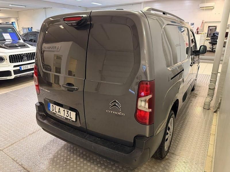 Begagnad Citroën Berlingo 131 HK (96 kW) 2020 Grå Minibuss