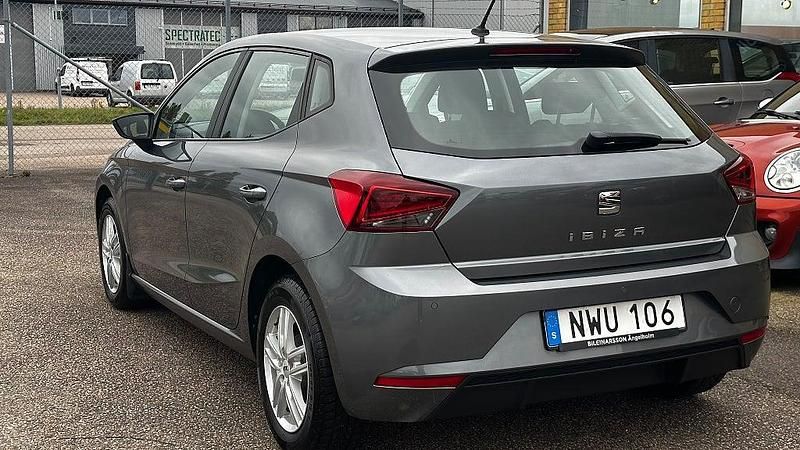 Begagnad Seat Ibiza Style 75 HK (55 kW) 2018 Grå Halvkombi