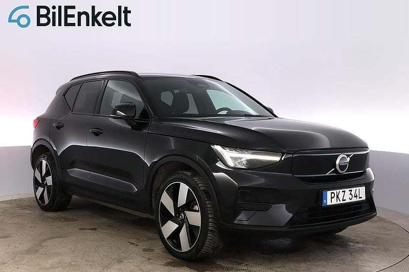 Begagnad Volvo XC40 Core 185 kW (252 HK) 2022 Svart SUV