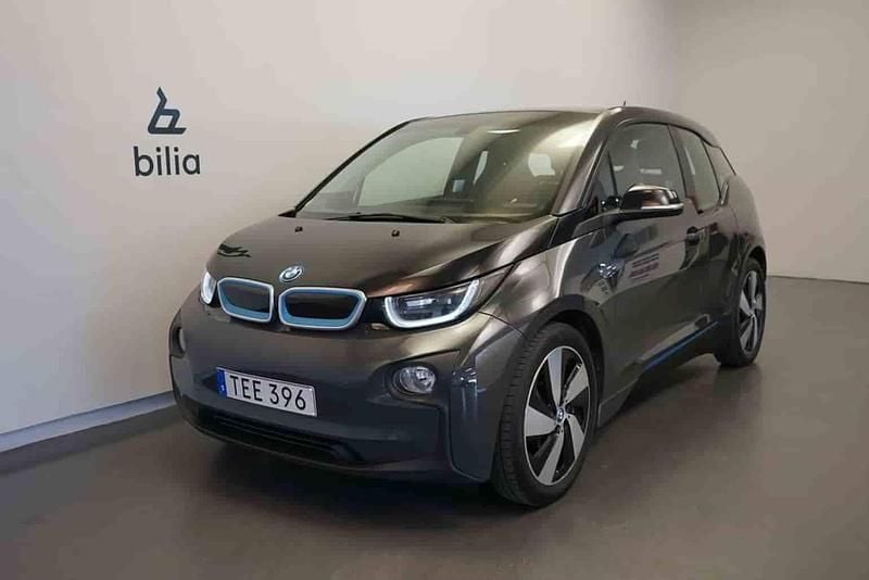 Grå Begagnad 2015 BMW i3 Halvkombi | 119 500 kr (Marknadspris) - Bild 1/1