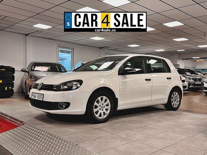 Vit Begagnad 2011 VW Golf VII Halvkombi | 59 900 kr (Marknadspris) - Bild 1/4