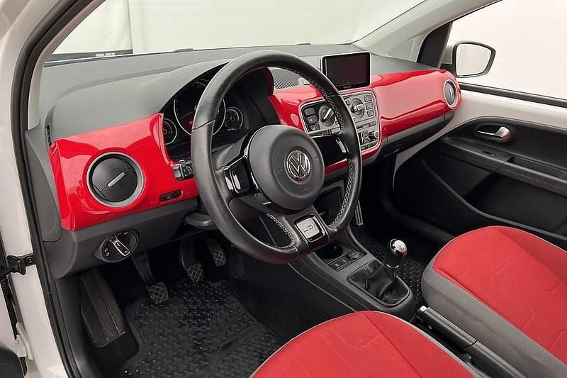 Begagnad VW cross up! 75 HK (55 kW) 2016 Vit Halvkombi