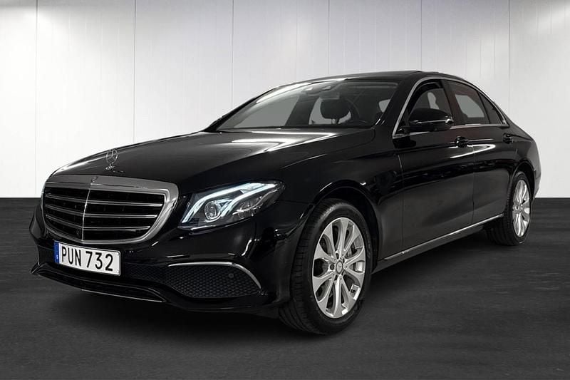 Svart (black) Begagnad 2017 Mercedes E400 Sedan | 339 000 kr (Superpris) - Bild 1/4