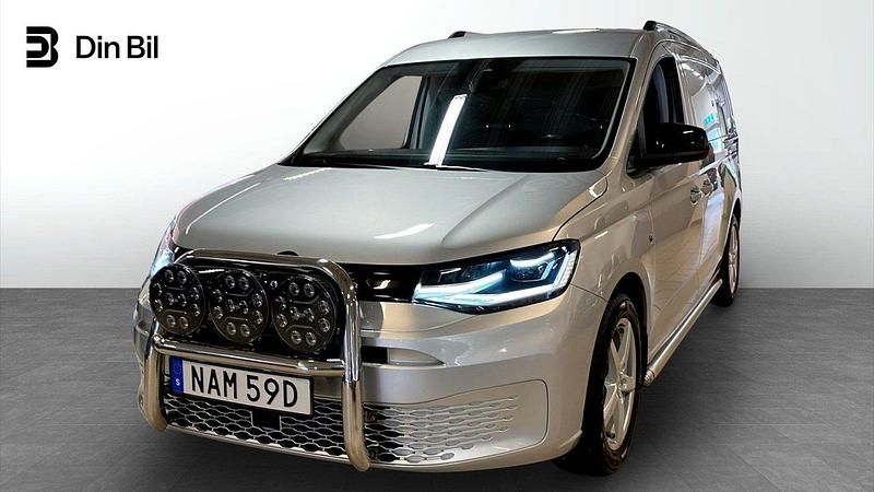 Silver (reflexsilver metallic) Begagnad 2023 VW Caddy Maxi Minibuss | 359 000 kr (Lite dyr) - Bild 1/4