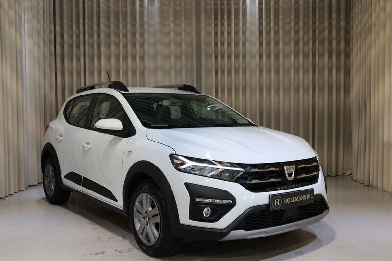 Vit Begagnad 2022 Dacia Sandero Stepway Halvkombi | 179 900 kr (Marknadspris) - Bild 1/4