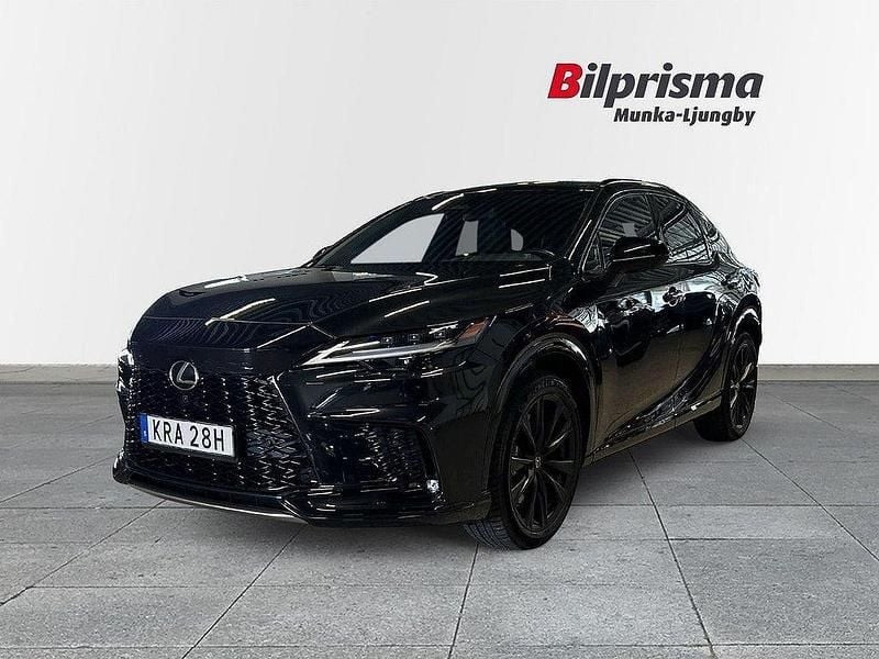 Svart Begagnad 2023 Lexus RX500h Sport Line SUV | 779 900 kr - Bild 1/4