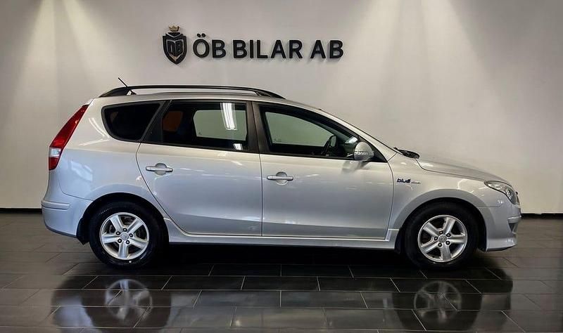 Begagnad Hyundai i30 116 HK (85 kW) 2012 Silver Kombi