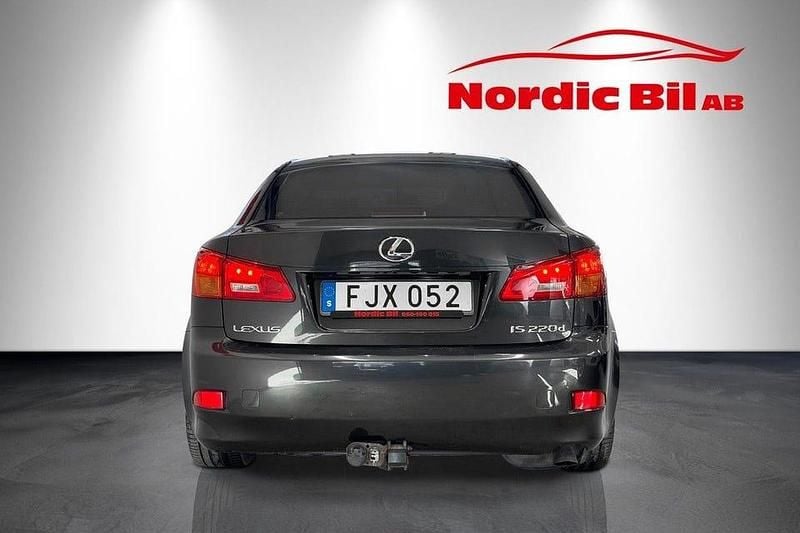 Begagnad Lexus IS220d 177 HK (130 kW) 2008 Mörkgrå (grå) Sedan