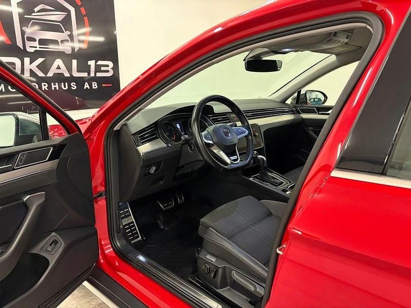 Begagnad VW Passat Alltrack 190 HK (139 kW) 2020 Röd Kombi
