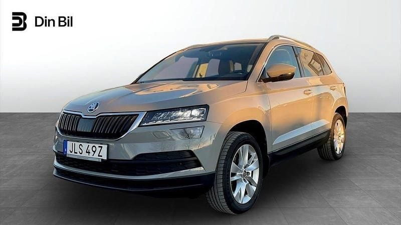 Steel grey Begagnad 2021 Skoda Karoq Style SUV | 229 900 kr (Marknadspris) - Bild 1/4