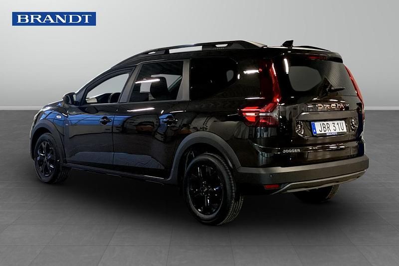 Ny Dacia Jogger 2026 Svart Minibuss