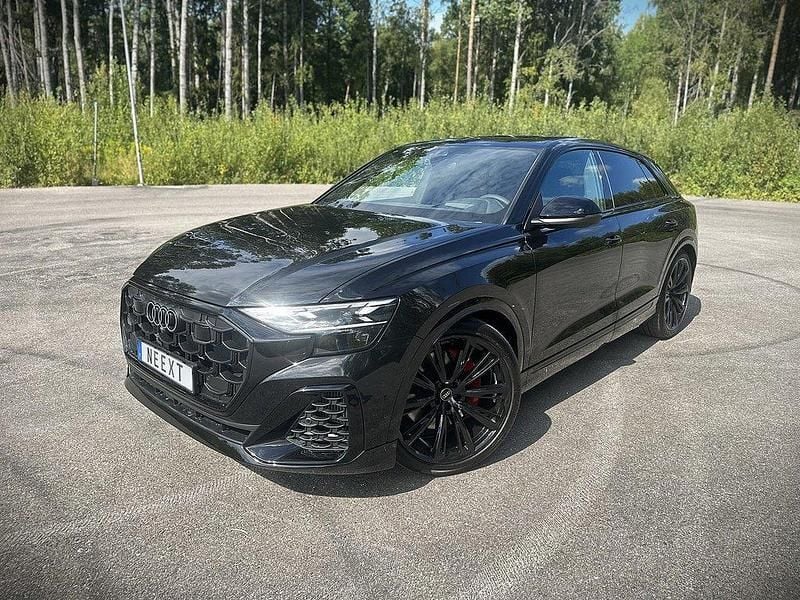 Begagnad 2025 Audi Q8 S-Line SUV | 1 234 900 kr - Bild 1/4