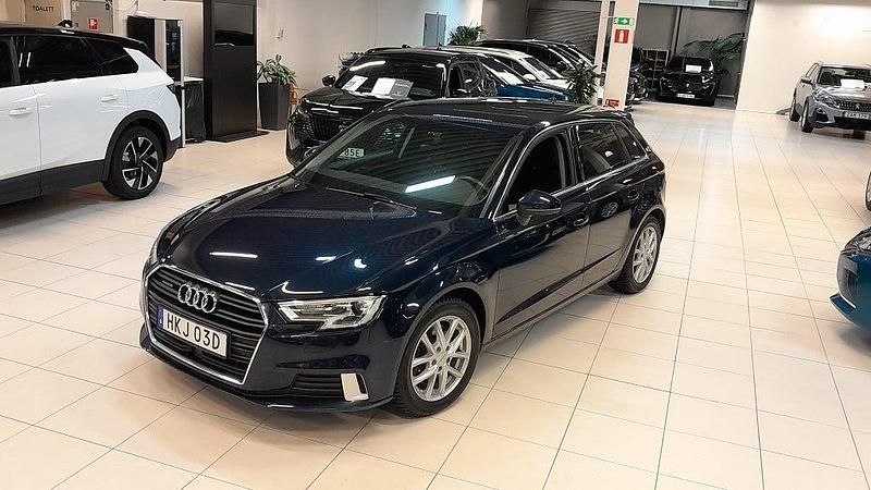 Blå Begagnad 2019 Audi A3 Sportback Proline Halvkombi | 229 900 kr - Bild 1/4