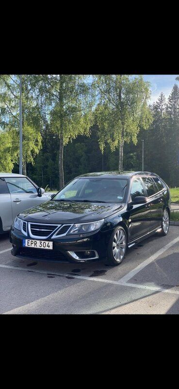 Svart Begagnad 2008 Saab 9-3 Aero Kombi | 45 000 kr (Marknadspris) - Bild 1/4
