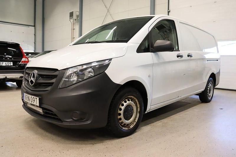 Vit Begagnad 2020 Mercedes Vito Van | 239 800 kr (Marknadspris) - Bild 1/4