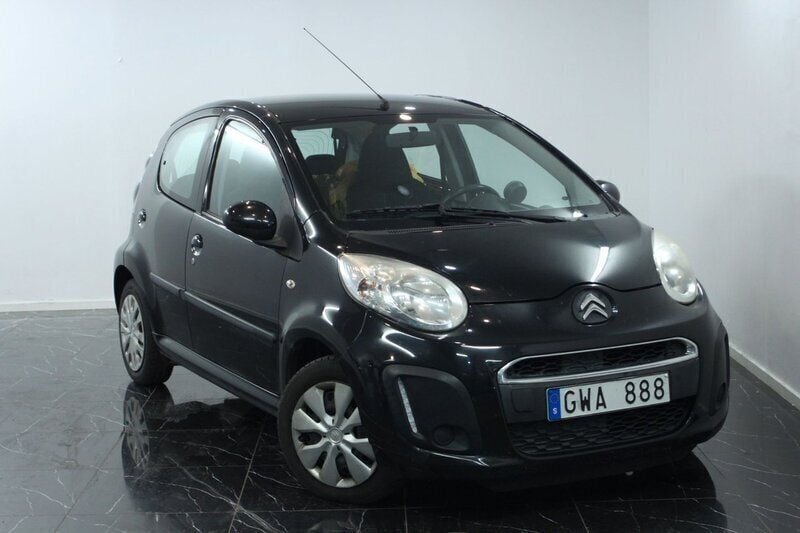 Svart Begagnad 2012 Citroën C1 Halvkombi | 39 900 kr (Marknadspris) - Bild 1/4