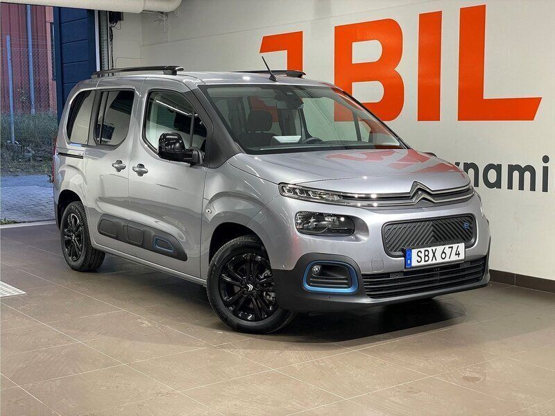 Grå Begagnad 2023 Citroën e-Berlingo Shine Minibuss | 374 900 kr (Lite dyr) - Bild 1/4