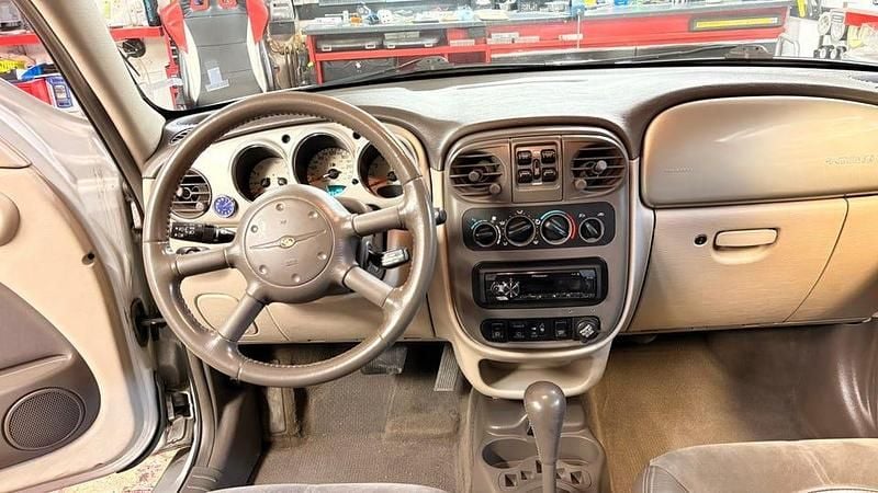 Begagnad Chrysler PT Cruiser 141 HK (103 kW) 2001