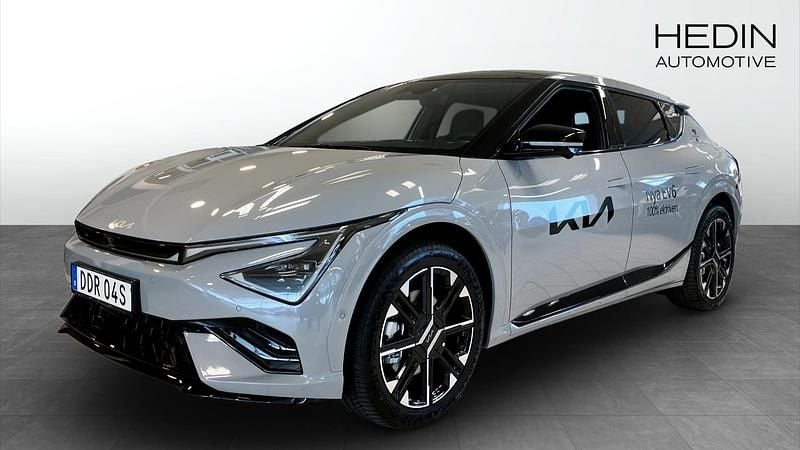 Grå Begagnad 2025 Kia EV6 SUV | 599 900 kr (Dyr) - Bild 1/4