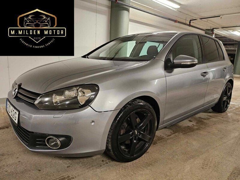 Grå Begagnad 2011 VW Golf VI Team Halvkombi | 49 900 kr (Bra pris) - Bild 1/4