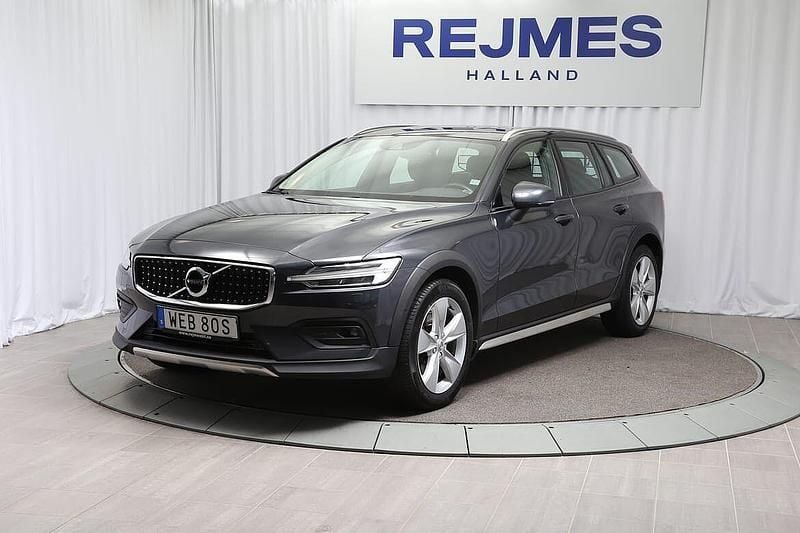 Grå Begagnad 2019 Volvo V60 CC SE Kombi | 324 500 kr (Marknadspris) - Bild 1/4