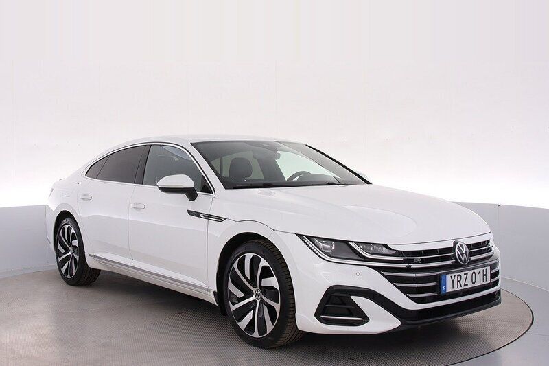 Vit (pure white) Begagnad 2021 VW Arteon R-line Halvkombi | 319 000 kr (Marknadspris) - Bild 1/4