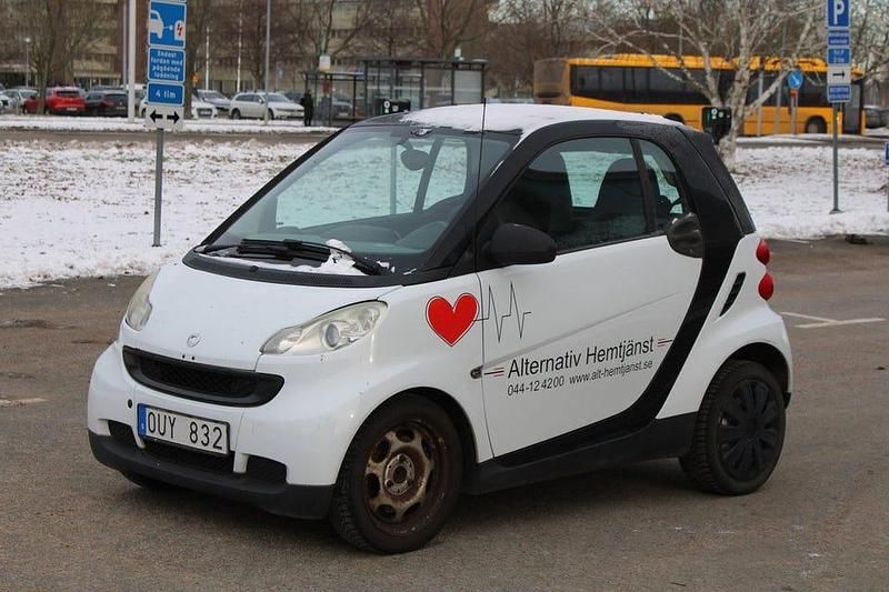 Vit Begagnad 2009 Smart ForTwo Coupé Sportkupé | 10 500 kr - Bild 1/4