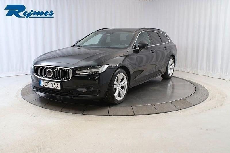 Svart Begagnad 2023 Volvo V90 Core Kombi | 379 900 kr (Marknadspris) - Bild 1/4