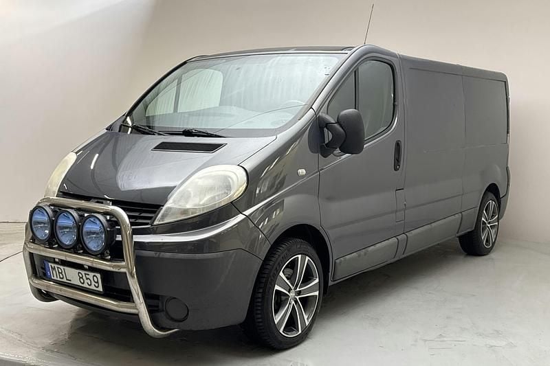 Grå Begagnad 2012 Renault Trafic Van | 30 000 kr (Superpris) - Bild 1/4