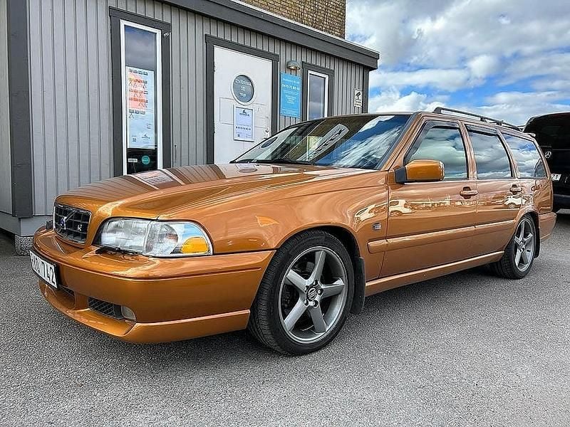 Ljusbrun Begagnad 1997 Volvo V70 Kombi | 175 000 kr - Bild 1/4