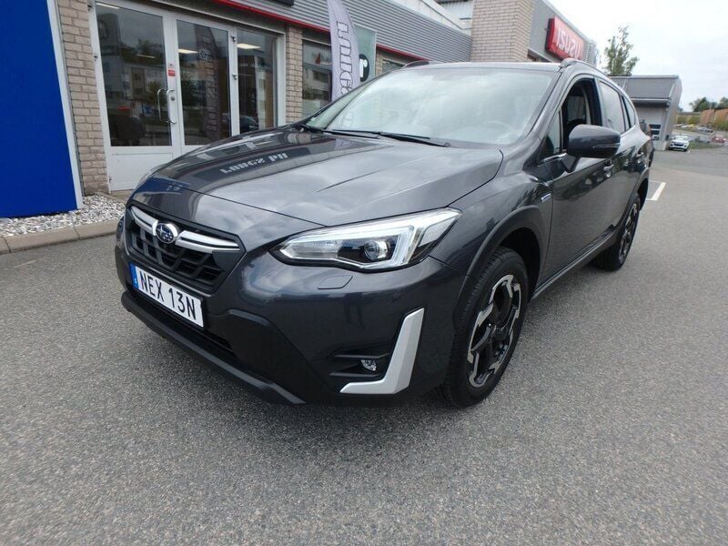 Grå (gråmetallic) Begagnad 2021 Subaru XV SUV | 287 000 kr (Marknadspris) - Bild 1/4