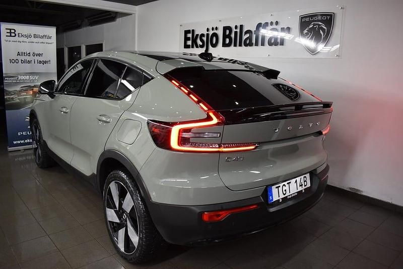 Begagnad Volvo C40 Core 300 kW (408 HK) 2022 Grön SUV