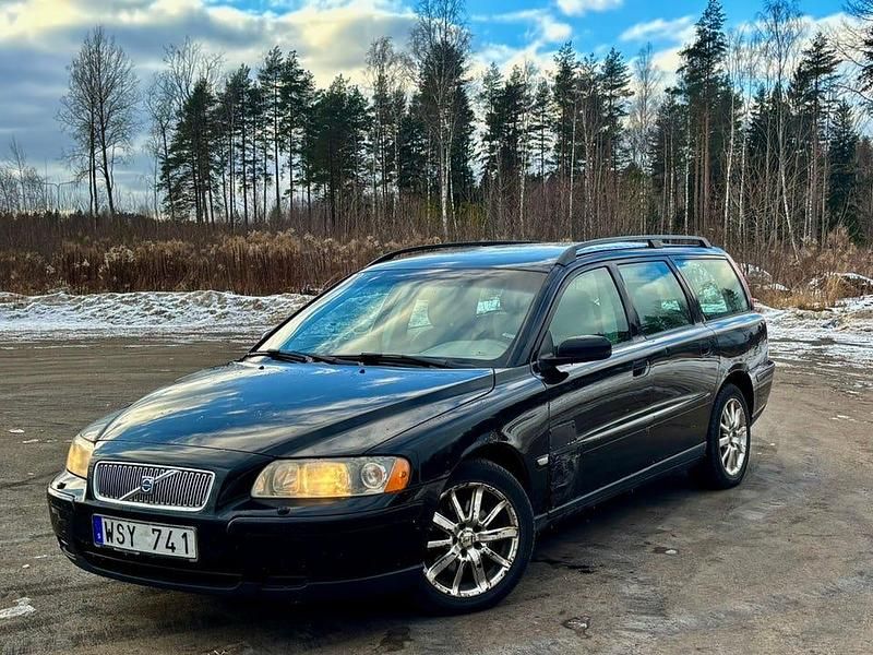 Begagnad 2005 Volvo V70 210 HK Kombi 59147 Motala F retag 16 500 Begagnad 2005 Volvo V70 210 HK Kombi 59147 Motala F retag 16 500