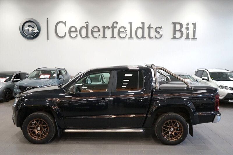 Svart Begagnad 2015 VW Amarok Highline Pickup | 229 900 kr (Marknadspris) - Bild 1/4