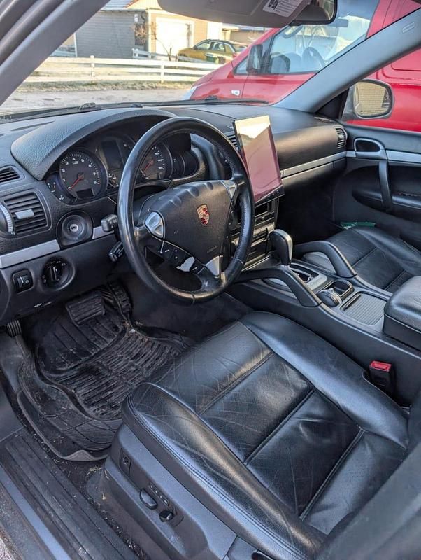Begagnad 2006 Porsche Cayenne SUV | 59 000 kr - Bild 1/4