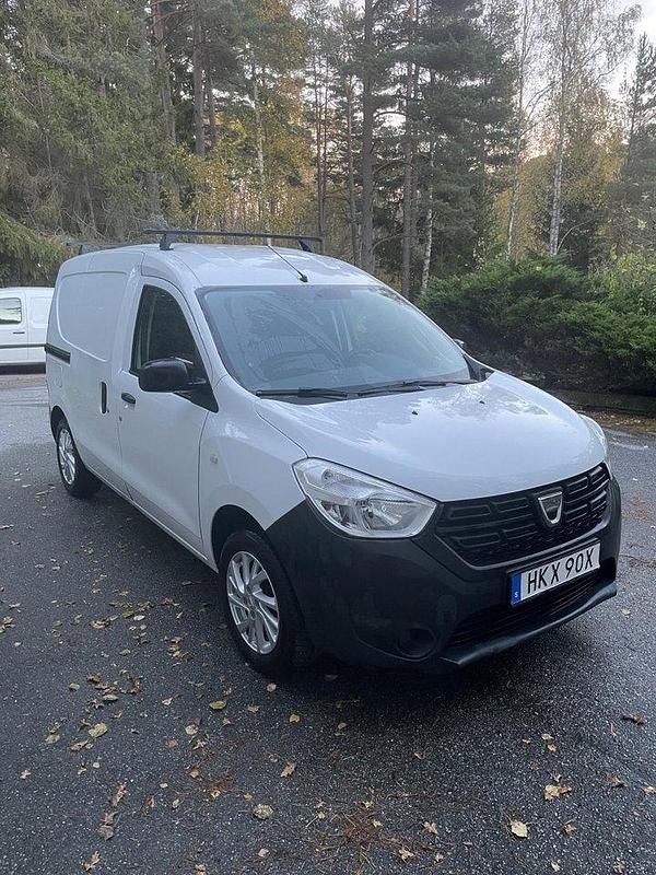 Vit Begagnad 2019 Dacia Dokker Express Van | 49 000 kr (Bra pris) - Bild 1/4