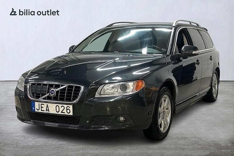 Grå Begagnad 2008 Volvo V70 Kombi | 34 900 kr (Marknadspris) - Bild 1/4