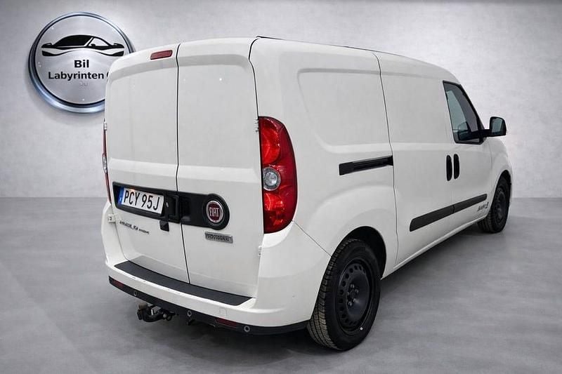 Begagnad Fiat Doblò 120 HK (88 kW) 2021 Vit Minibuss