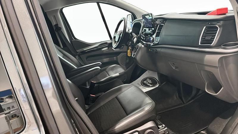 Begagnad Ford Transit Custom 2023 Grå Sedan