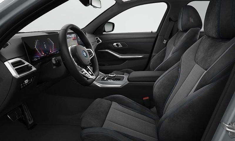 Ny BMW 330 Shadowline 184 HK (135 kW) 2026 Grå Kombi