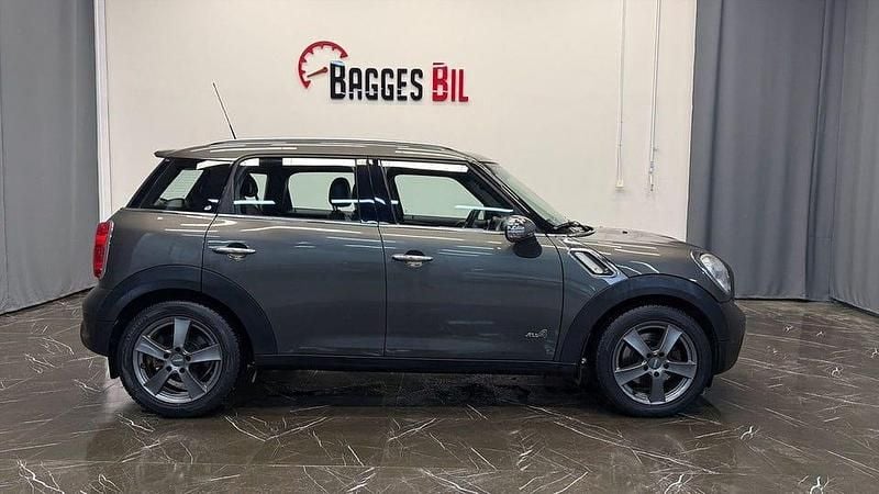 Grå Begagnad 2010 Mini Cooper S Countryman SUV | 99 000 kr (Bra pris) - Bild 1/4