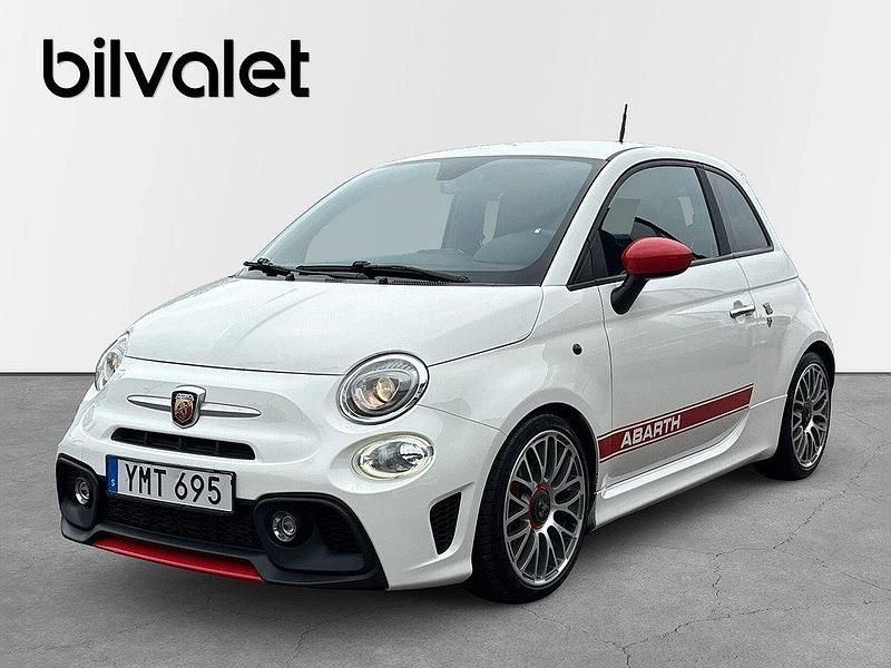 Vit Begagnad 2017 Abarth 595 Halvkombi | 144 900 kr (Lite dyr) - Bild 1/4